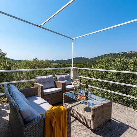 2 Bedroom In * Molat