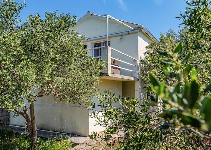 2 Bedroom In * Molat