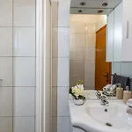 2 Bedroom Nice Home In Molat Molat