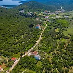 2 Bedroom Nice Home In Molat Ferienhaus