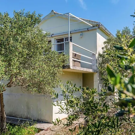 2 Bedroom In * Molat