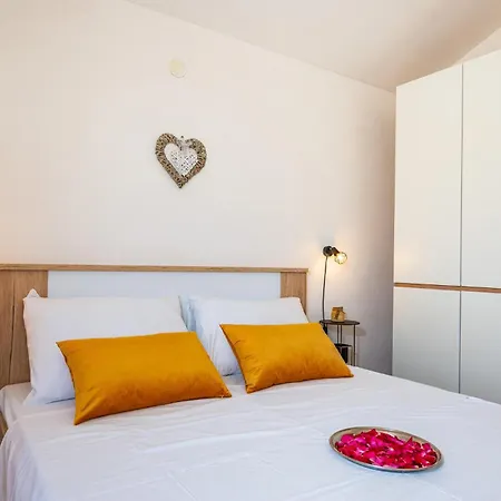 Tatil Evi 2 Bedroom In Molat
