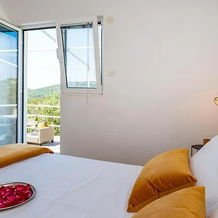 2 Bedroom In * Molat